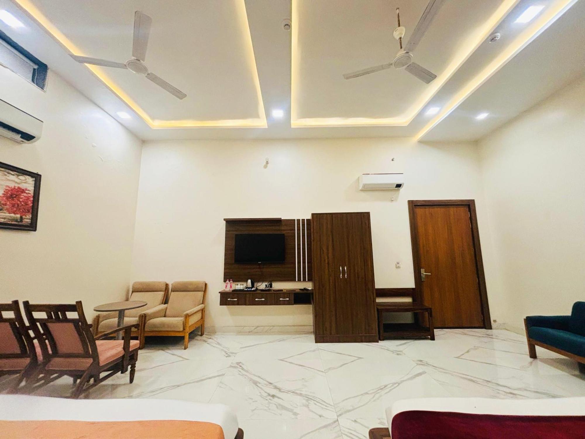 Hotel Amar Vilas & Resort Bharatpur Exterior foto